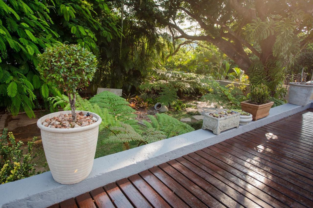 Vinique Guesthouse Mbombela Kültér fotó