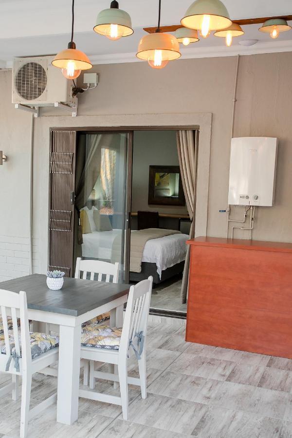 Vinique Guesthouse Mbombela Kültér fotó