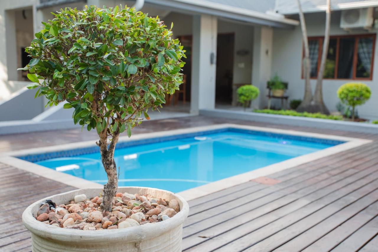 Vinique Guesthouse Mbombela Kültér fotó